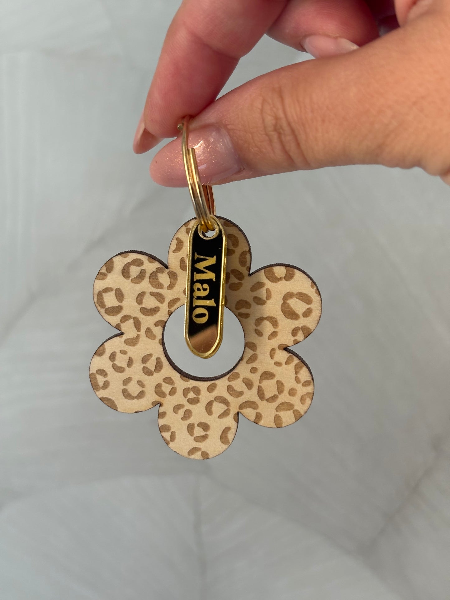 Porte-clés fleur léopard personnalisé
